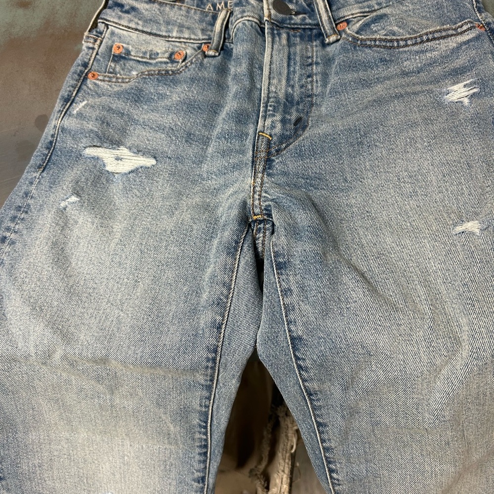 American Eagle Outfitters Light Blue Distressed Men's Jeans